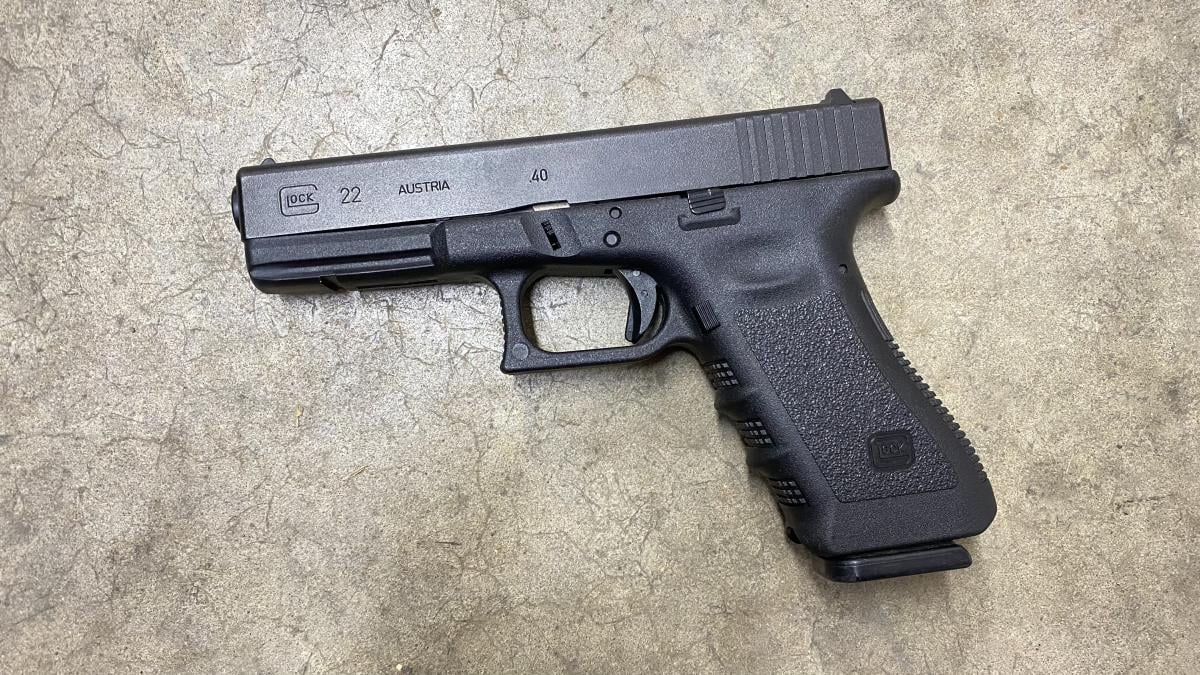Glock 22 Gen 4 Black PG2250202 40 S&W 15 4.49″
